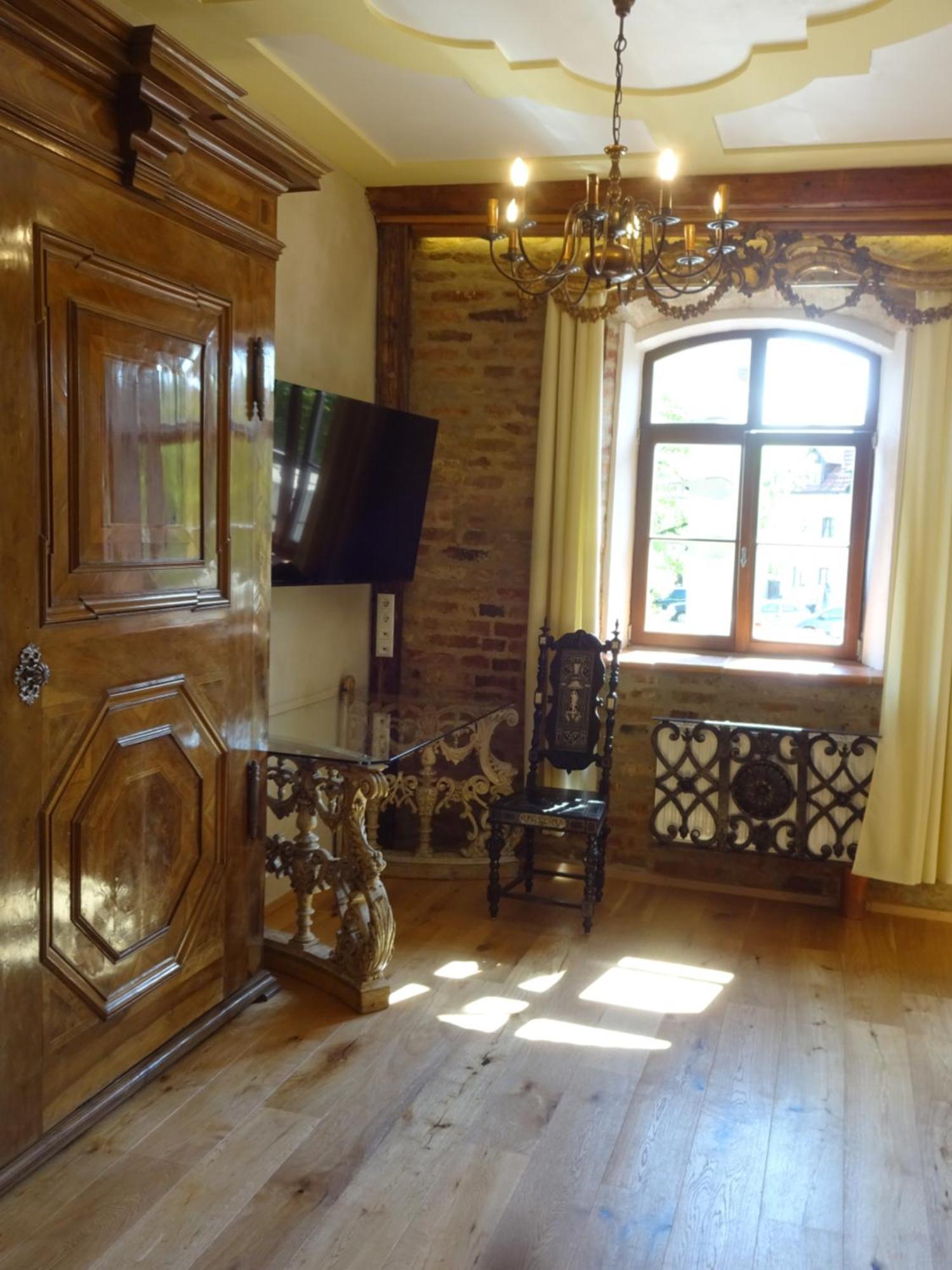 Wirgarten Antik Hotel Dingolfing Esterno foto