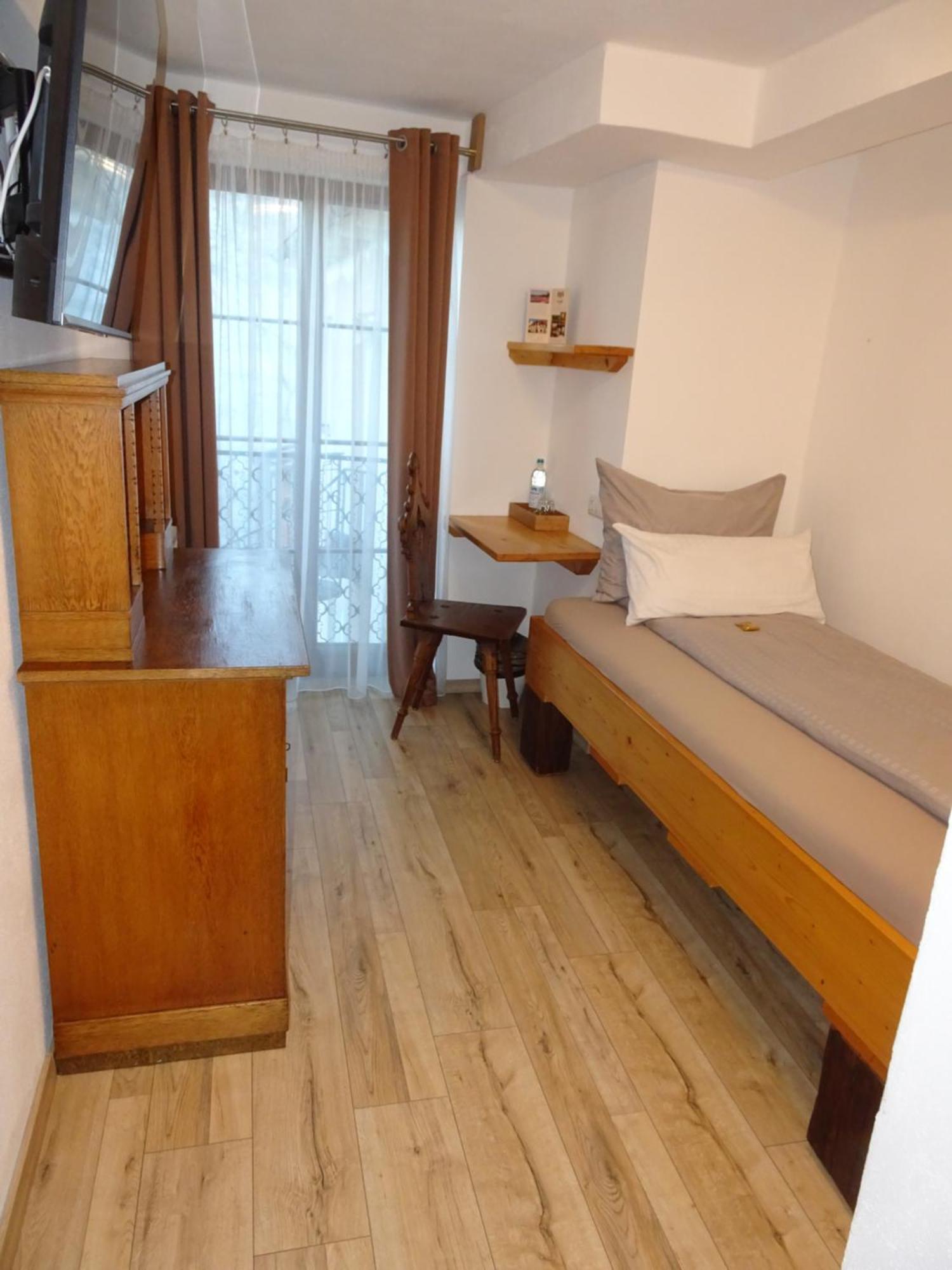 Wirgarten Antik Hotel Dingolfing Esterno foto